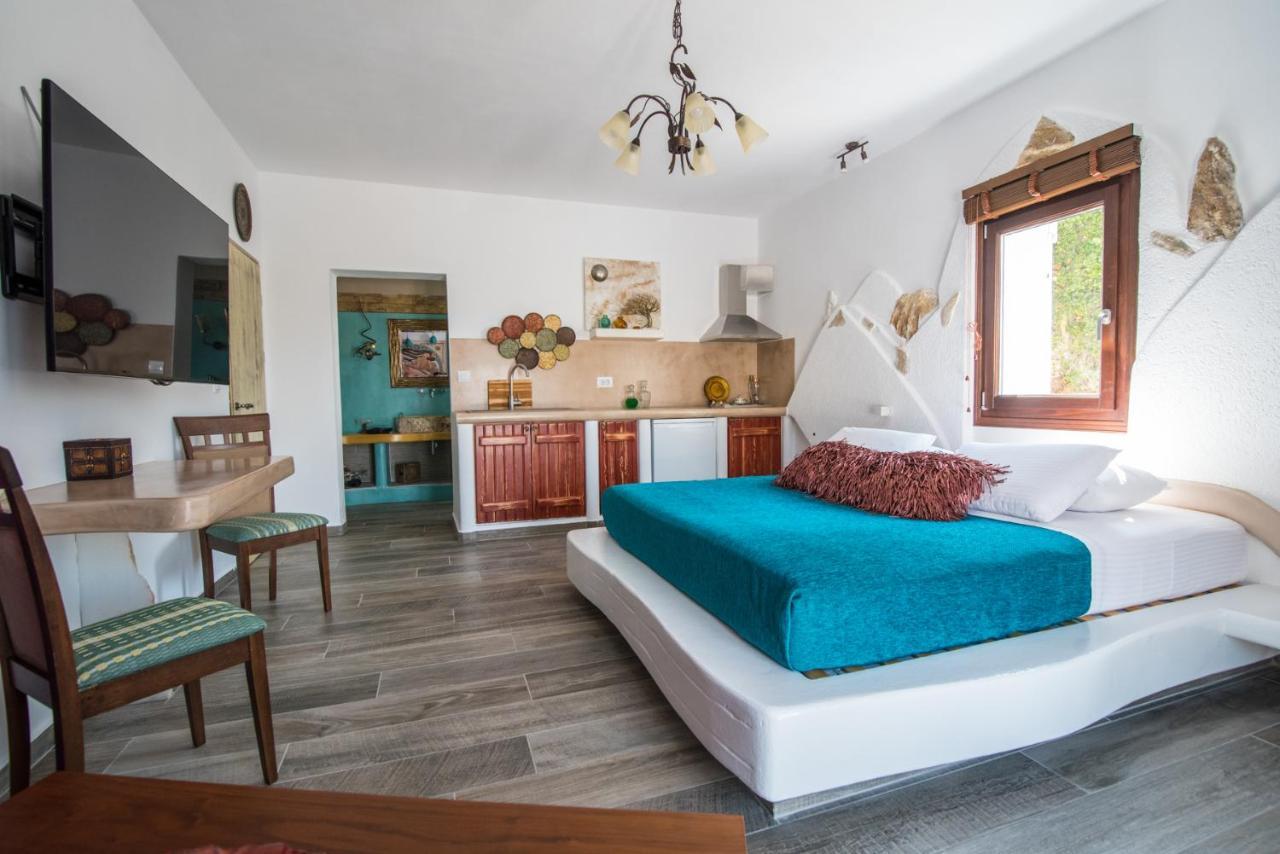 Elaiolithos - Luxury Villa Suites - Adults Only Khalkíon Dış mekan fotoğraf